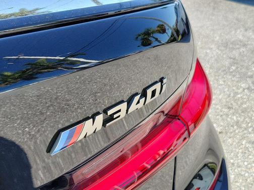 Black Sapphire Metallic 2022 BMW M340 M340i