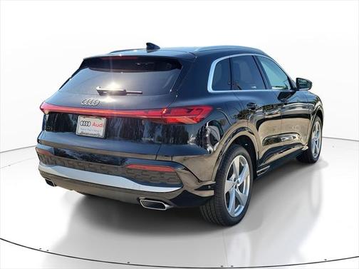 2025 Audi Q5 Prestige