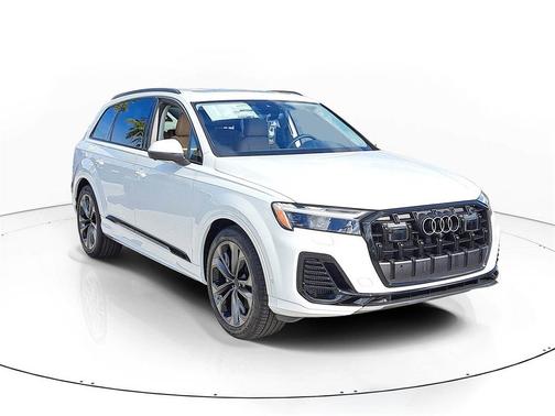 2026 Audi Q7 55 Premium Plus