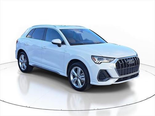 2024 Audi Q3 45 S line Premium Plus