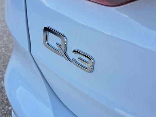 2024 Audi Q3 45 S line Premium Plus