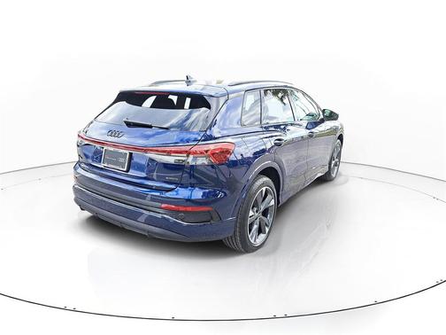 2024 Audi Q4 e-tron Premium Plus 50 quattro