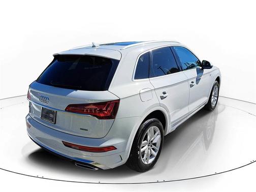 2022 Audi Q5 45 S line Premium