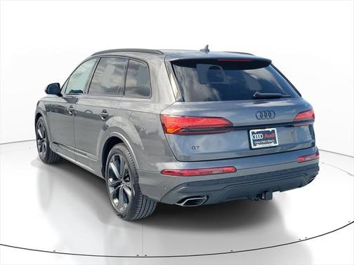 2025 Audi Q7 55 Prestige