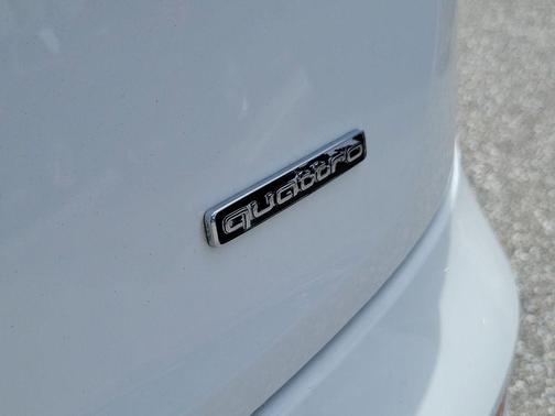 Ibis White 2021 Audi Q5 45 Premium