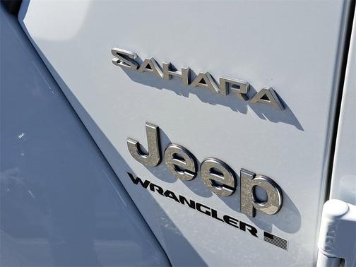 2024 Jeep Wrangler 4-Door Sahara 4x4