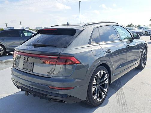 2026 Audi Q8 55 Premium Plus