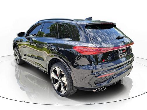 Mythos Black Metallic 2026 Audi SQ5 3.0T Premium Plus