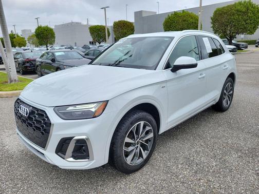 2023 Audi Q5 45 S line Premium Plus