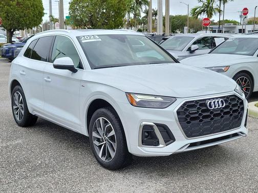 2023 Audi Q5 45 S line Premium Plus