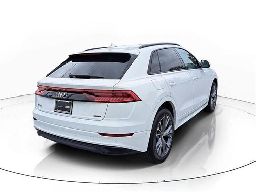 2023 Audi Q8 55 Premium