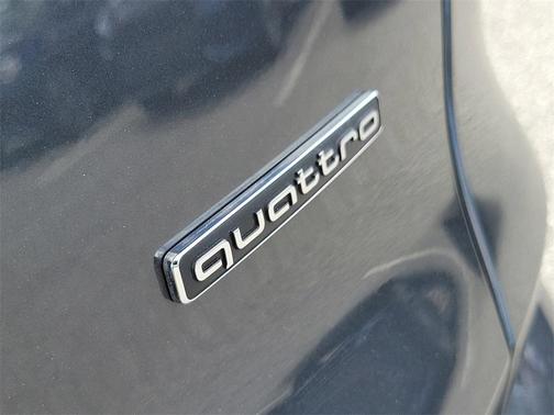 2025 Audi Q5 Premium TFSI quattro S tronic