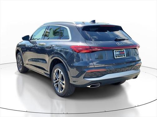 2025 Audi Q5 Premium