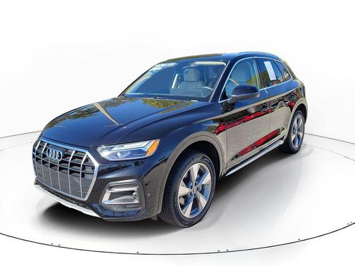 2024 Audi Q5 40 Premium Plus