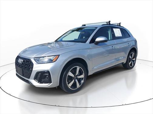 2022 Audi Q5 45 S line Premium Plus