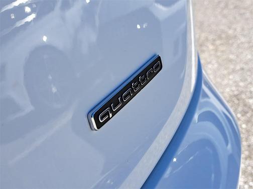 2023 Audi Q5 40 Premium Plus