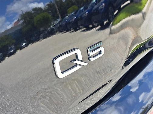2024 Audi Q5 45 S line Premium