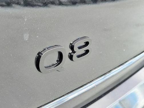 2025 Audi Q8 55 Premium