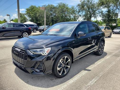 2025 Audi Q3 45 S line Premium Plus