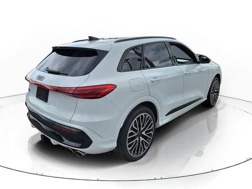Glacier White Metallic 2026 Audi SQ5 3.0T Premium Plus