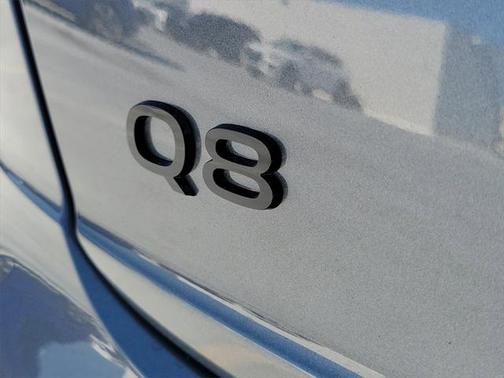 2025 Audi Q8 55 Premium Plus