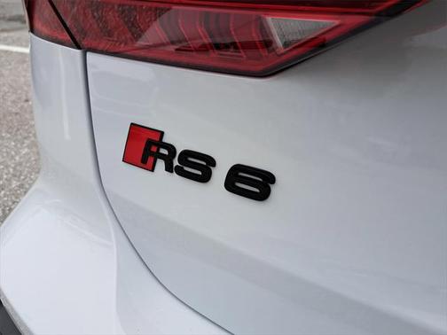 2025 Audi RS 6 Avant 4.0T