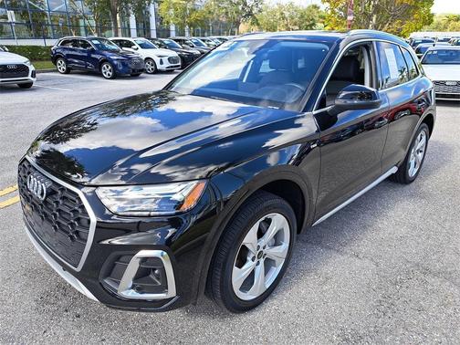 2023 Audi Q5 45 S line Premium Plus