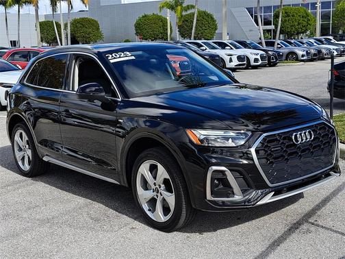 2023 Audi Q5 45 S line Premium Plus