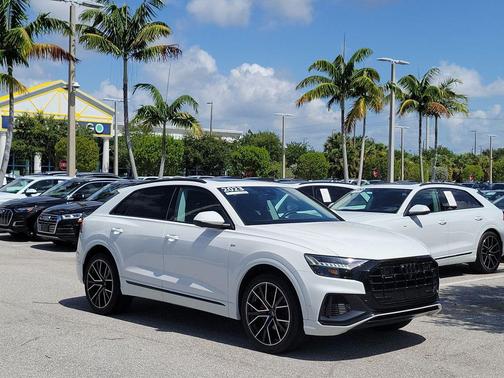 Carrara White 2023 Audi Q8 55 Premium Plus