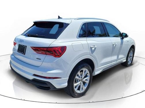 Arkona White 2025 Audi Q3 Premium 45 TFSI S line quattro Tiptronic