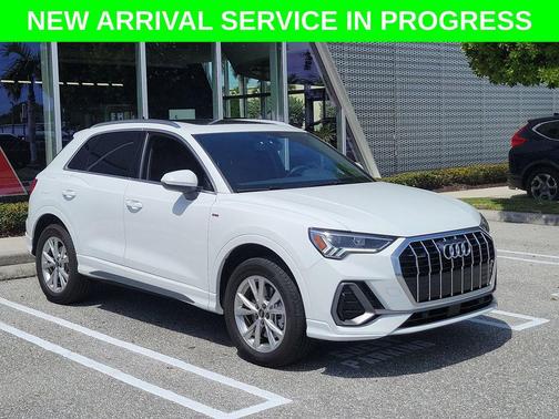 Arkona White 2025 Audi Q3 Premium 45 TFSI S line quattro Tiptronic