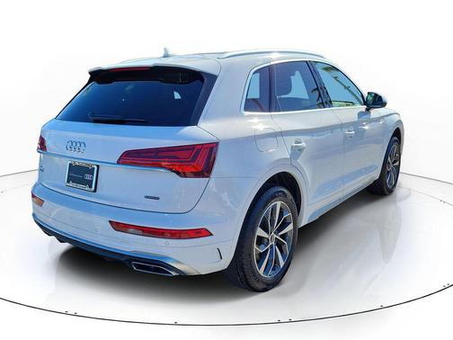 2023 Audi Q5 45 S line Premium Plus