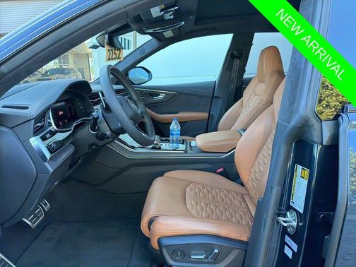 Waitomo Blue Metallic 2024 Audi RS Q8 4.0T