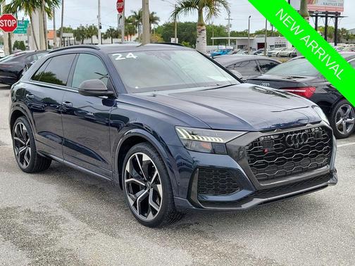 Waitomo Blue Metallic 2024 Audi RS Q8 4.0T
