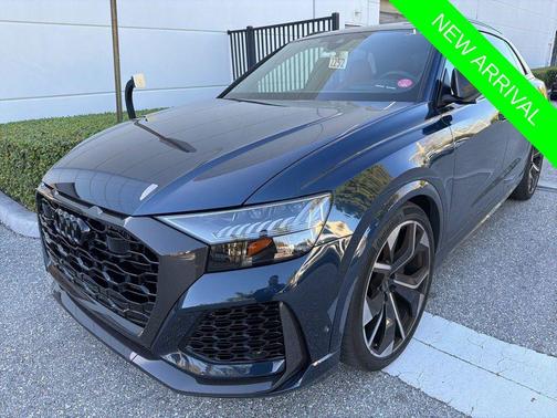Waitomo Blue Metallic 2024 Audi RS Q8 4.0T