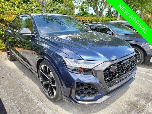 Waitomo Blue Metallic 2024 Audi RS Q8 4.0T