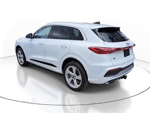 2025 Audi Q5 Premium Plus