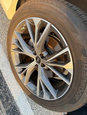 2024 Audi Q8 55 Premium Plus