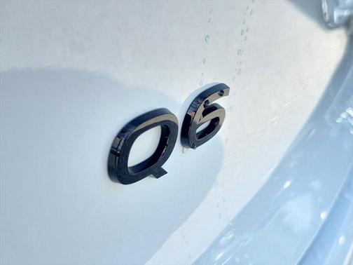 2025 Audi Q6 e-tron Premium Plus quattro