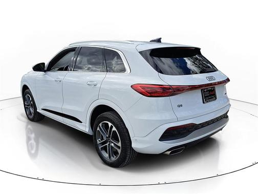 2025 Audi Q5 Premium TFSI quattro S tronic