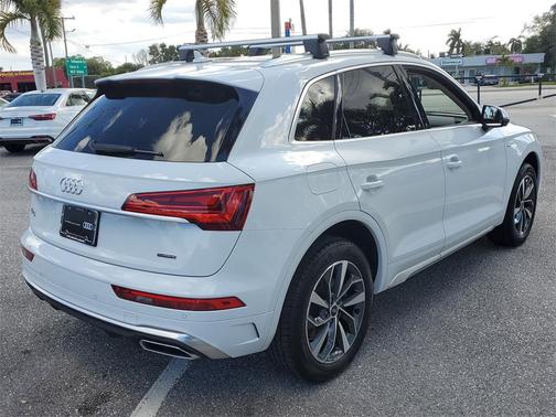 2024 Audi Q5 45 S line Premium