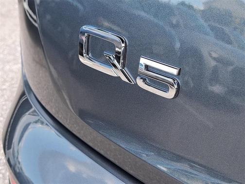 2023 Audi Q5 45 S line Premium