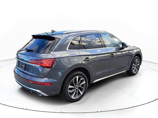 2023 Audi Q5 45 S line Premium
