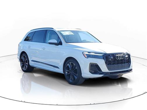 2026 Audi Q7 55 Premium Plus