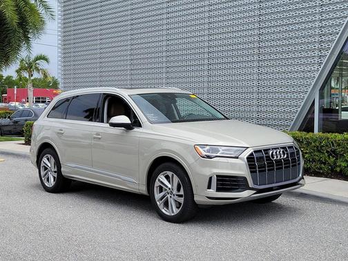Vicuna Beige Metallic 2022 Audi Q7 55 Premium Plus