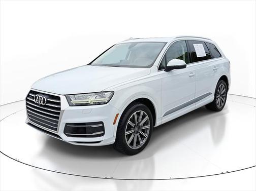 2019 Audi Q7 55 Premium Plus