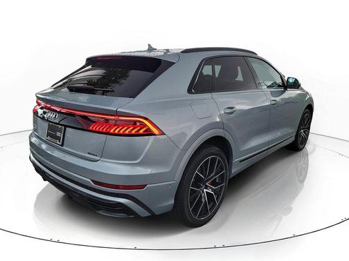 Satellite Silver Metallic 2023 Audi Q8 55 Premium Plus