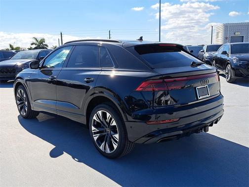 2026 Audi Q8 55 Premium Plus