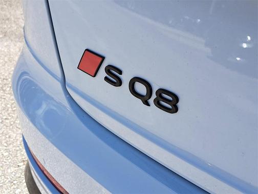 2026 Audi SQ8 4.0T Prestige