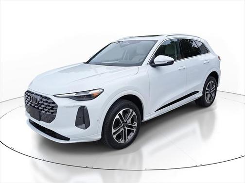 2025 Audi Q5 Premium Plus